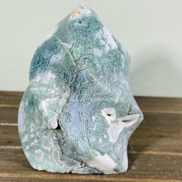 Moss Agate Crystal Flame - Picture 3 of 4